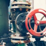 What role do gaskets play in ensuring butterfly valve sealing performance?